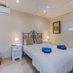 Dos Pombinhos By Interhome Holiday home Porches (Algarve)