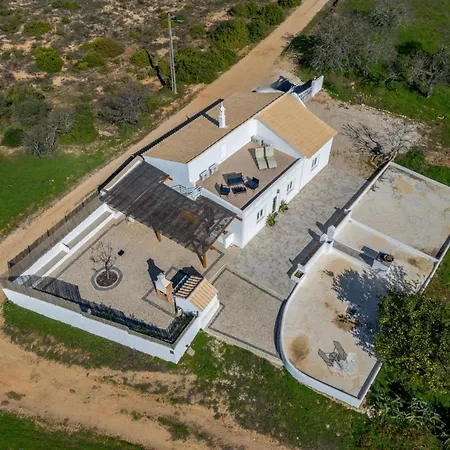 Dos Pombinhos By Interhome