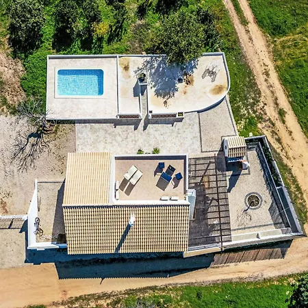 Holiday home Dos Pombinhos By Interhome