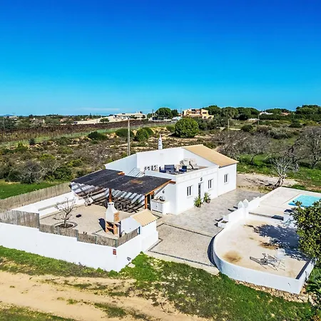 Dos Pombinhos By Interhome