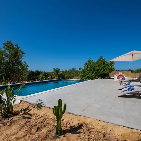 Ferienhaus Dos Pombinhos By Interhome *