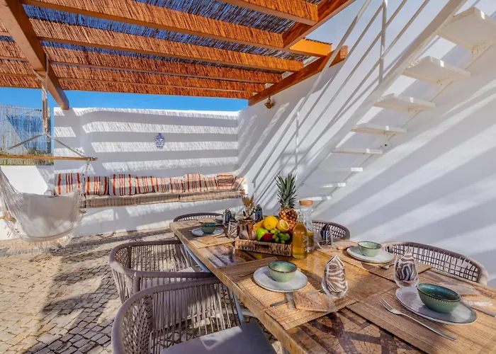Semesterbostad Dos Pombinhos By Interhome Porches (Algarve)