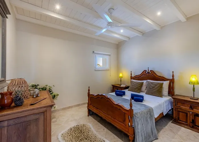 Dos Pombinhos By Interhome Porches (Algarve)
