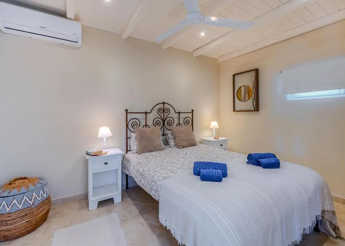 Dos Pombinhos By Interhome Semesterbostad Porches (Algarve)