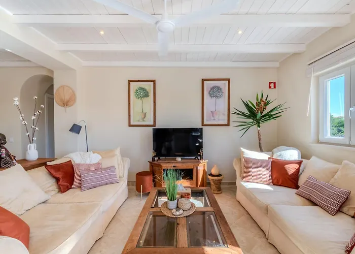 Dos Pombinhos By Interhome * Porches (Algarve)